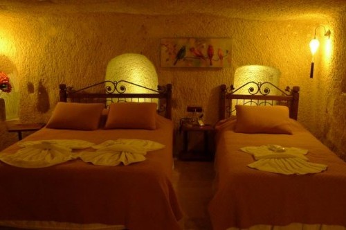 Deluxe Cave Triple Room